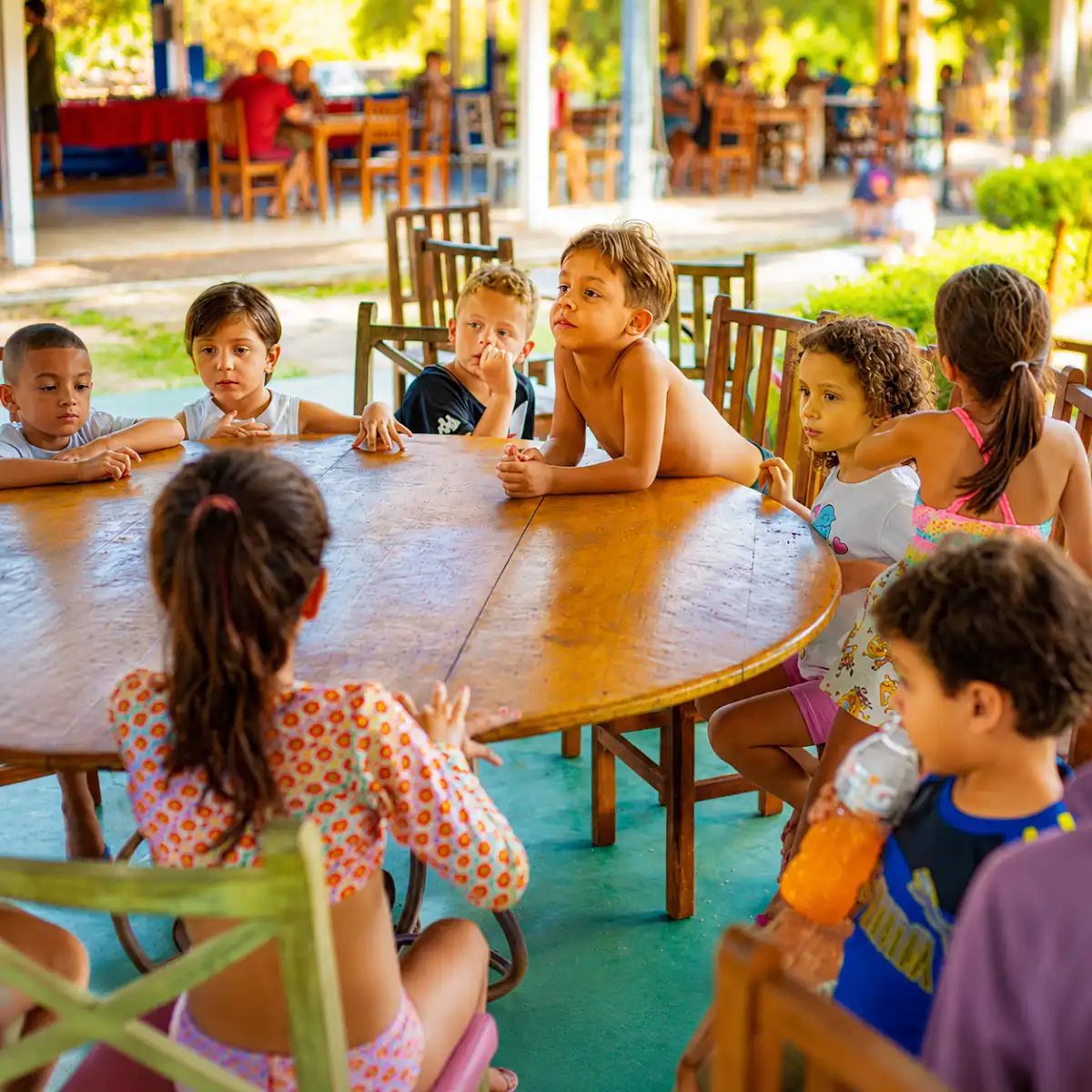Recreação infantil com monitores